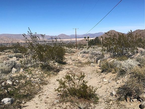 5th image of 31875 Sapphire Rd