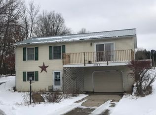 2982 W South County Line Rd, Fenwick, MI 48834