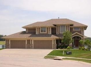 1203 Thompson Cir, Raymore, MO 64083