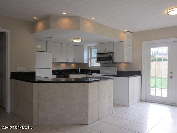 3rd image of 11666 Starfish Ave