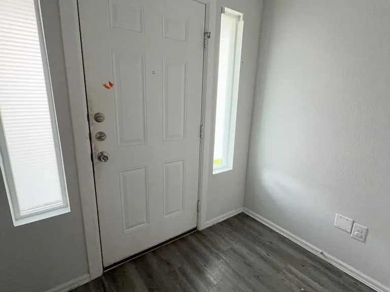 509 Hines Ave — Photo 3