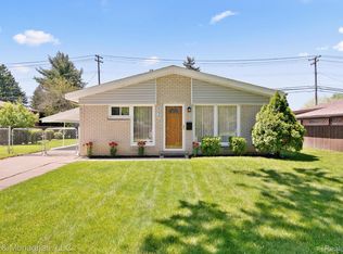 9036 Mason St, Taylor, MI 48180