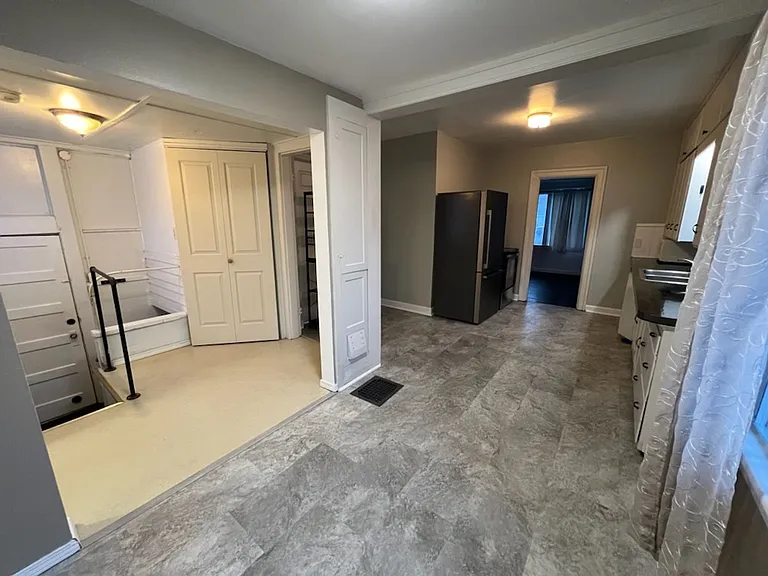 741 Saddlerock Dr — Photo 10