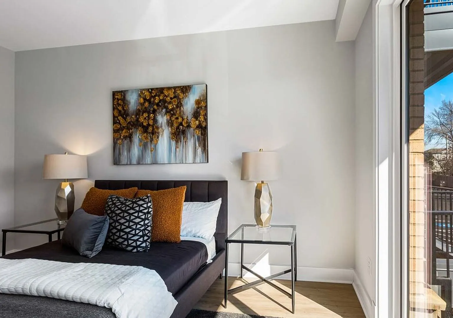 Minutes To Pentagon - Modern Arlington Condo — Photo 4
