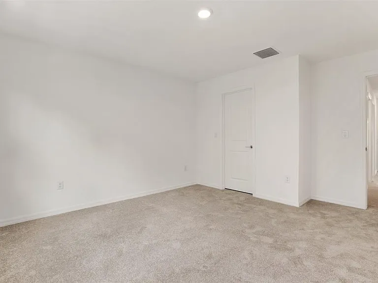 2191 Hallier Cv — Photo 28