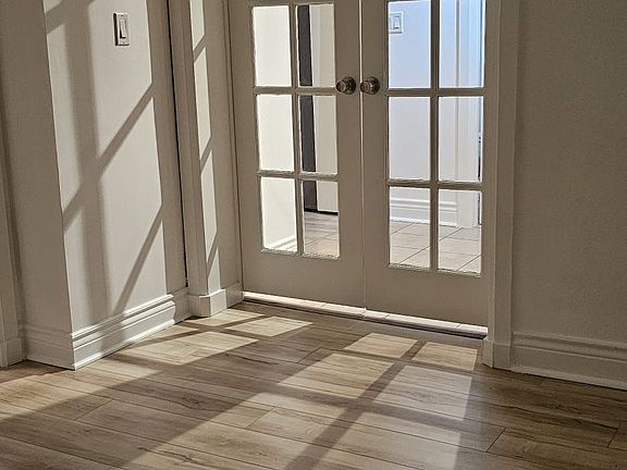 2nd image of 2737 Keele St #307