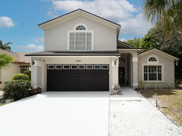200 Trails End, Greenacres, FL 33413