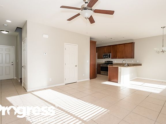 5th image of 5639 Foxglove Field St