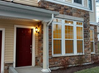14 Iris Ln, Garfield, NJ 07026