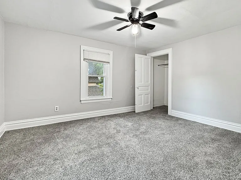 1400 Lafayette Ave NE — Photo 5