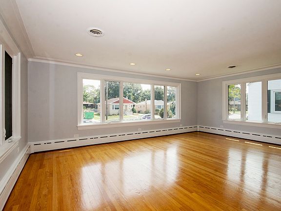 2nd image of 9604 Massasoit Ave
