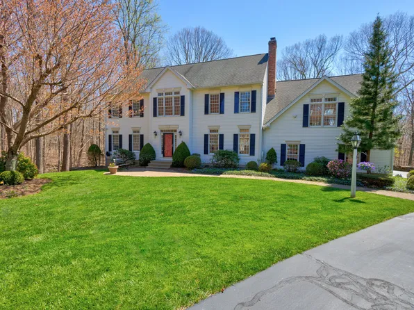 5 Marilyns Lane, Guilford, CT 06437