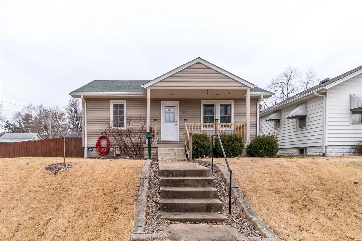 624 Wabash Ave photo 1