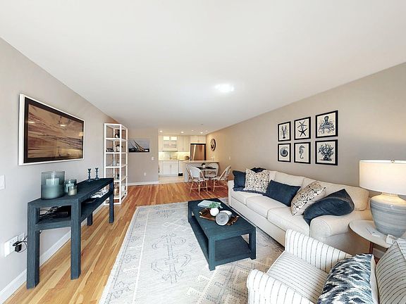 2nd image of 401 Bellevue Ave #209