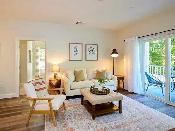 3101 Briarwood Vlg #3101, Clinton, MA 01510