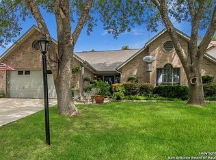 3725 Hunters Gln, Schertz, TX 78108