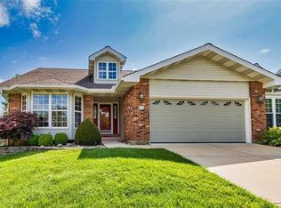 822 Braefield Ct, Chesterfield, MO 63017