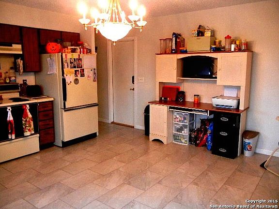 5th image of 8426 Glen Mont Dr
