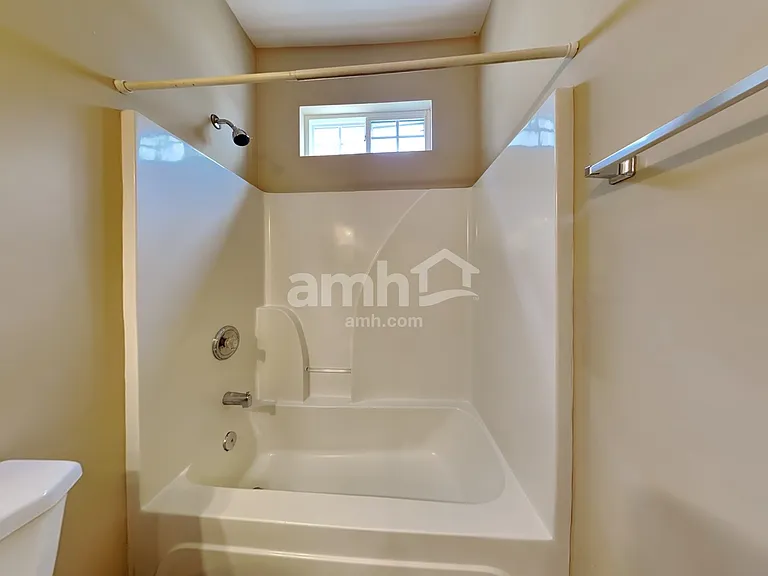 7745 Fayetteville Rd — Photo 14