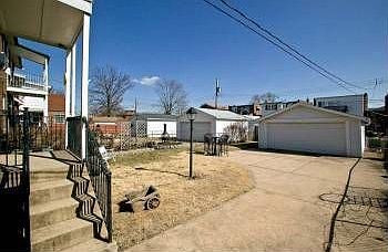 2nd image of 5922 Marwinette Ave