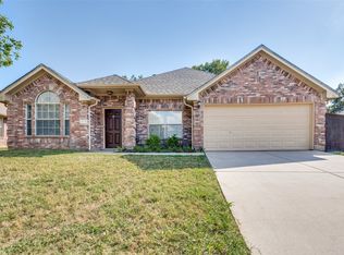 2606 Whetstone Dr, Corinth, TX 76210