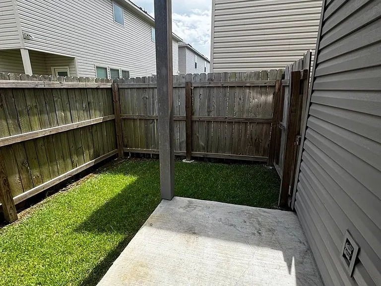 1003 Bengal Crossing Ave — Photo 31