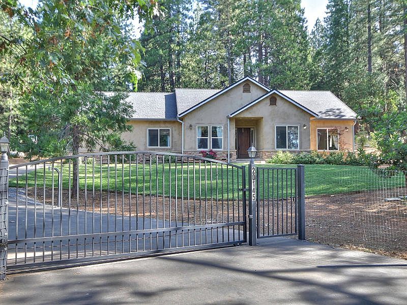 1st image of 20145 Redwood Dr