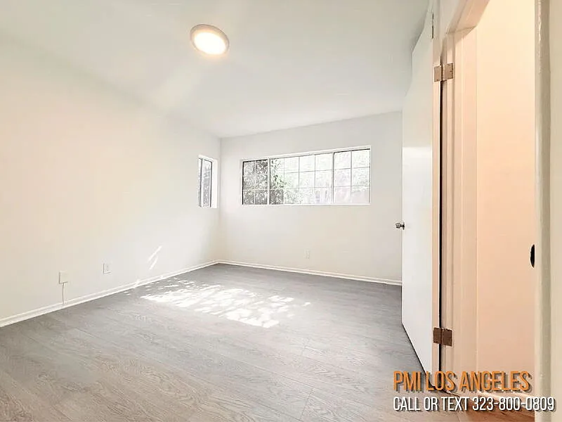 2 bed, 1.0 bath, 834 sqft, $2,850 — Photo 4