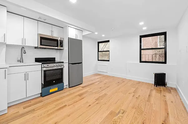 Rented by Corcoran | media 7