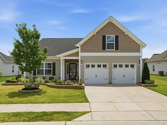 2nd image of 73 Sugarmaple Way