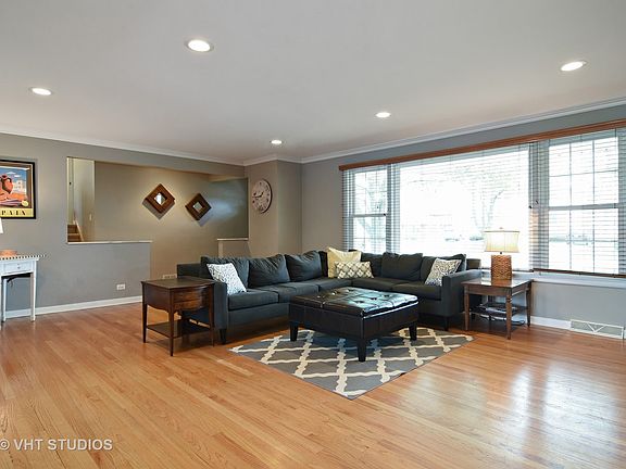 4th image of 1041 S Pine Ave