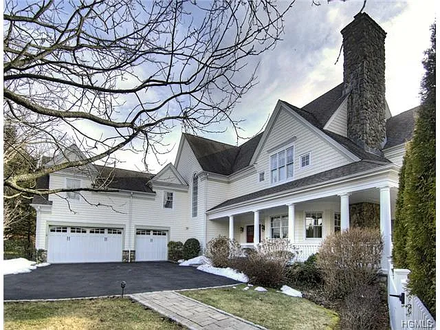 7 Golden Pond Rd photo 1