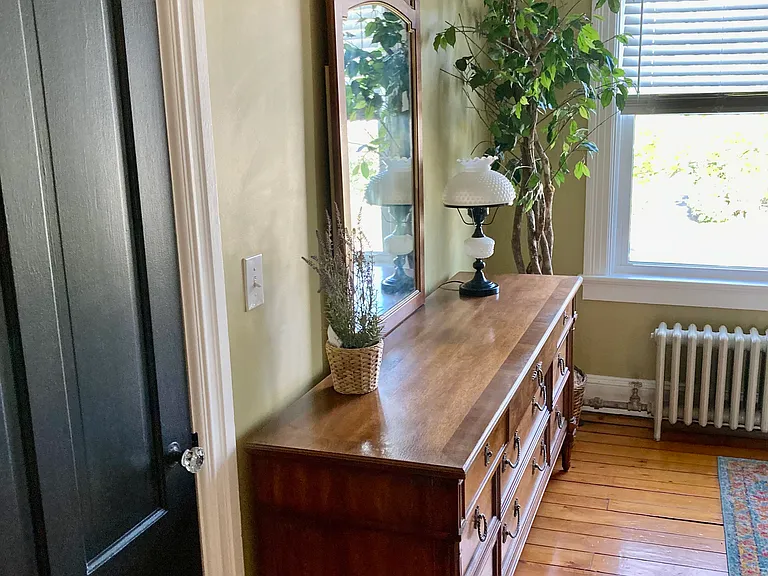 933 Main St #2 — Photo 8