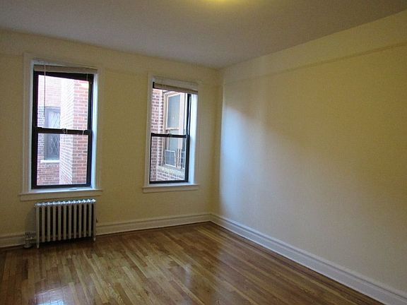 4th image of 2357 31st Dr APT 6J