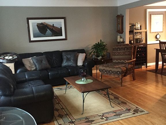 5th image of 1837 Oakwood Dr