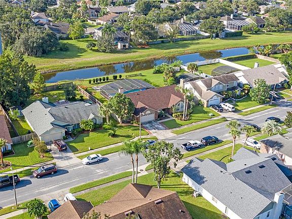 4th image of 891 Silverado Ct