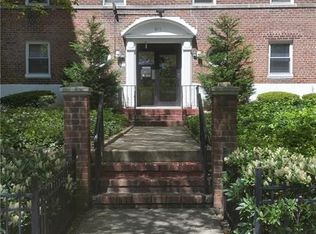 811 Bronx River Rd APT 4C, Bronxville, NY 10708