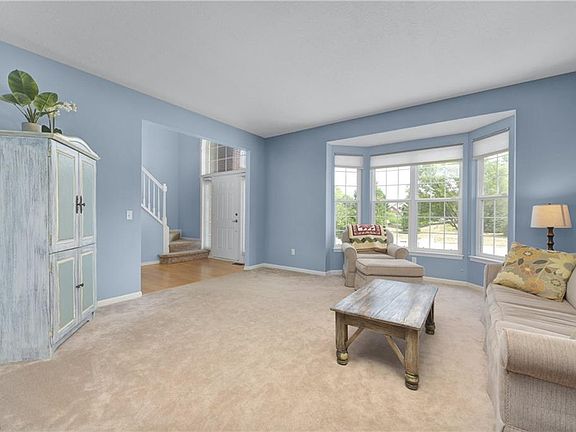 4th image of 36025 Haverford Pl