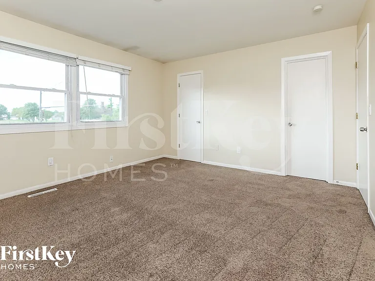 800 Shady Ln — Photo 9