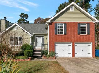 1240 Waterwood Dr, Loganville, GA 30052