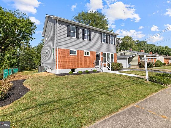 4th image of 903 Morris Ave