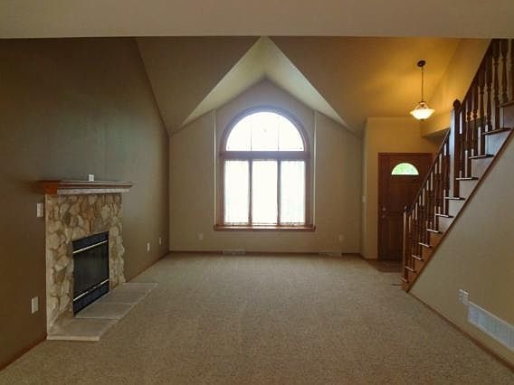 3rd image of W245N5961 Maris Ct