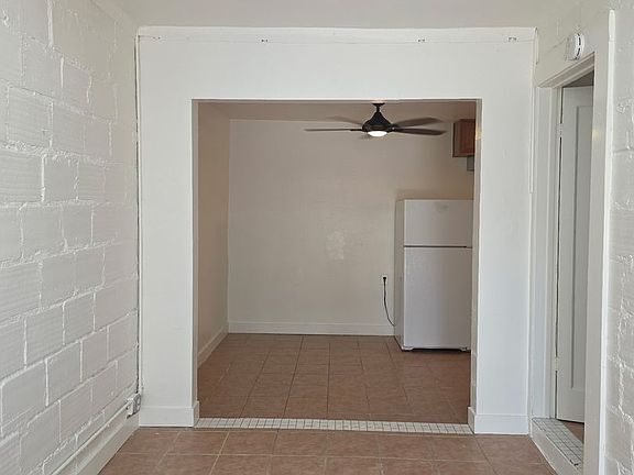 4th image of 530 E Olive Ave #540