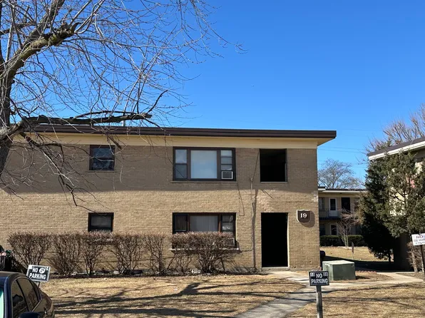 19 King Arthur Ct APT 11, Northlake, IL 60164