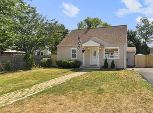 40 Bergen Ave, Wanaque, NJ 07420