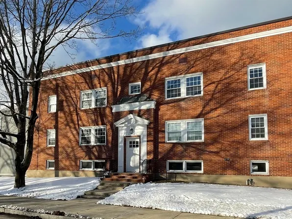 180 S Main St #37, Jeffersontown, MA 02703