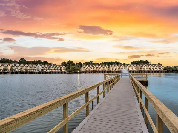 4763 Arco Ln, North Charleston, SC 29418