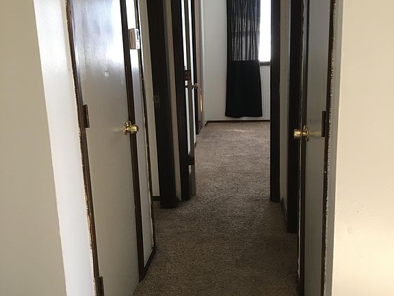 4th image of 3220 W 27th St