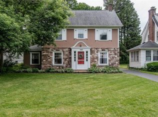 1665 Blossom Rd, Rochester, NY 14610