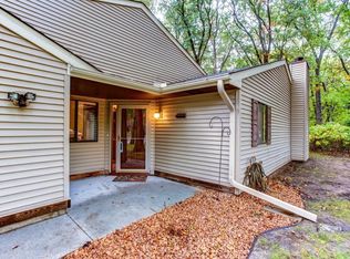 102 E South Dr, Circle Pines, MN 55014